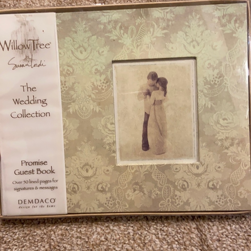 NWOT Willow Tree Wedding Guest Book